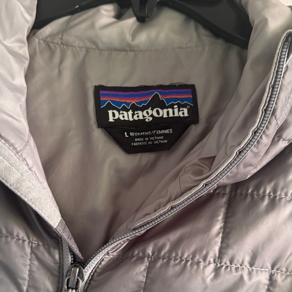 Patagonia Quilted Hooded Jacket - Light Gray - Picture 2 of 3
